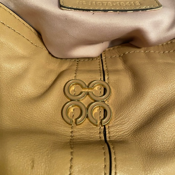 Coach Hobo Leather Large Purse, Tan - Picture 8 of 9